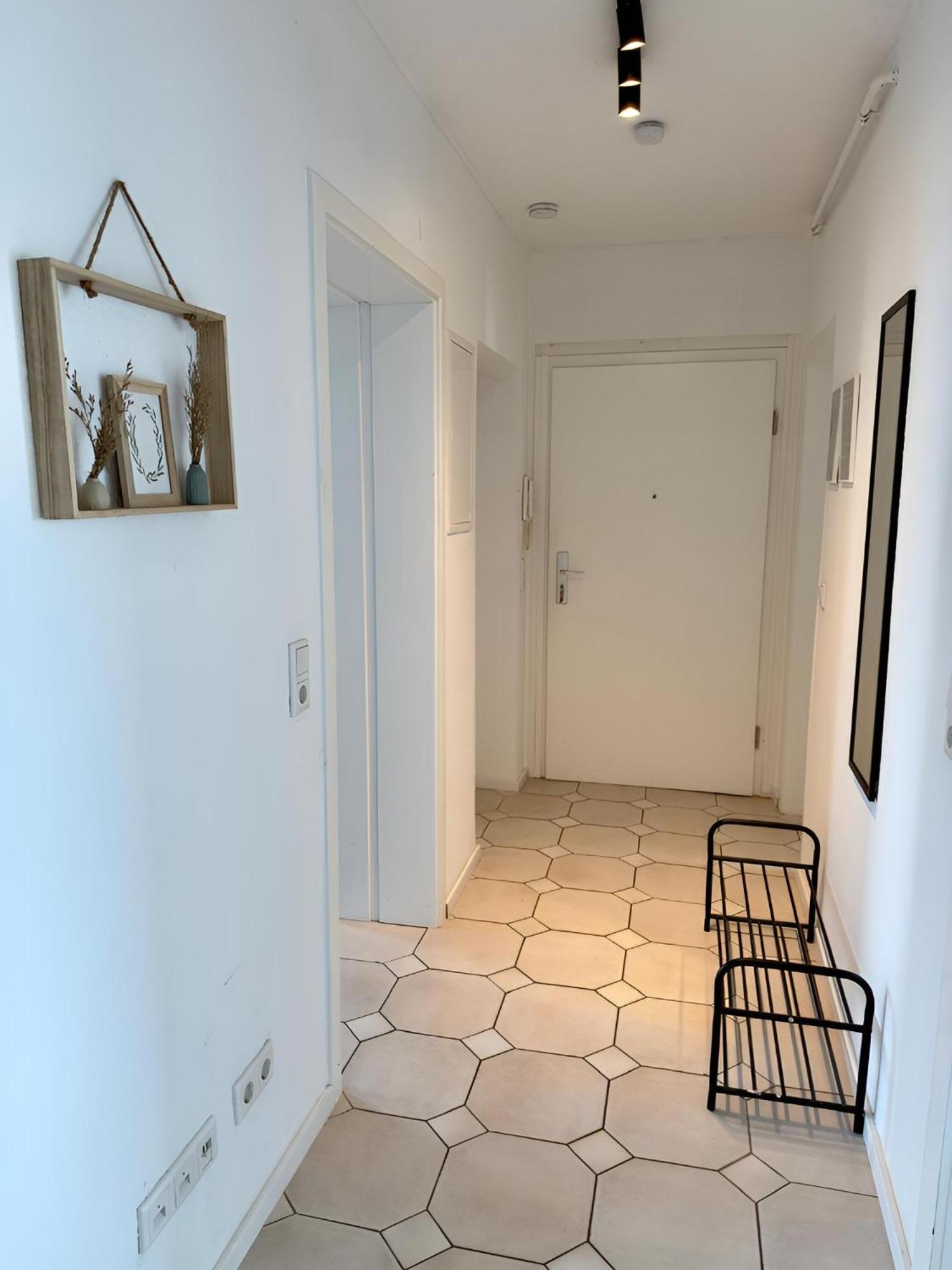 Raha Apartments - Ihr Komfortables Zuhause - Garten - Vollausstattung - Balkon - Parkplatz Касел Екстериор снимка